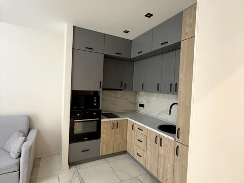 квартира за адресою Салютна вул., 2к18