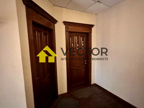 комерційна за адресою Чумацький Шлях вул., 66