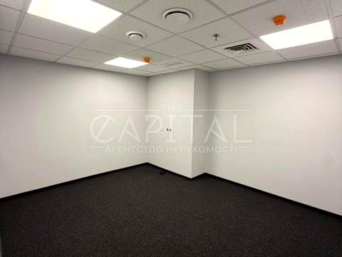 коммерческая по адресу Богдана Ступки ул. (Станіславського), 3