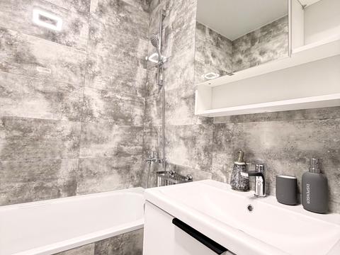 квартира за адресою Гліба Бабіча вул. (Канальна), 8-Б