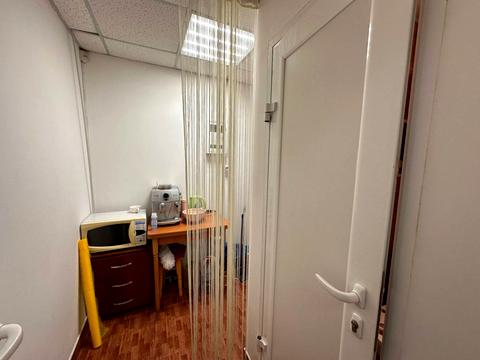 комерційна за адресою Юності просп., 27