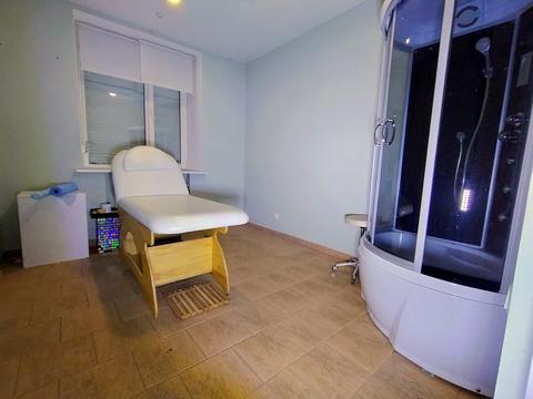 коммерческая по адресу Андрея Верхогляда ул. (Михайла Драгомирова), 2