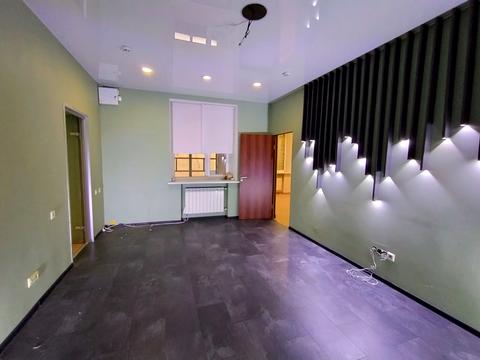 коммерческая по адресу Андрея Верхогляда ул. (Михайла Драгомирова), 2