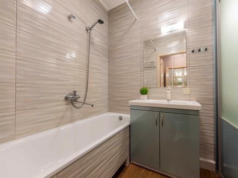 квартира за адресою Салютна вул., 2к3