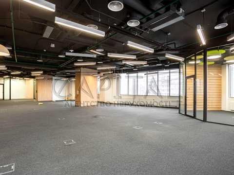 коммерческая по адресу Князей Острожских ул. (Московська), 32/2