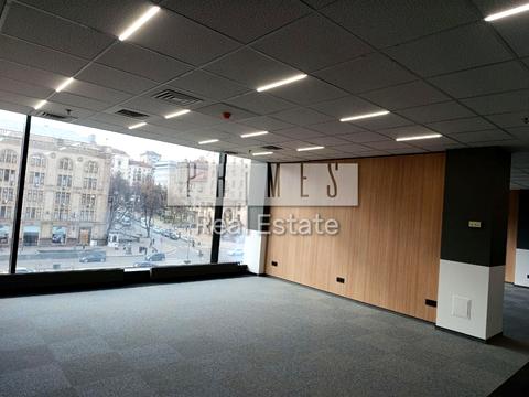 коммерческая по адресу Крещатик ул., 10-Б