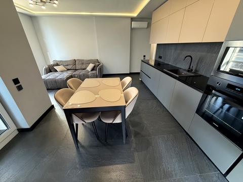 квартира за адресою Дніпровська набережна вул., 18-Б