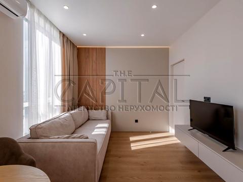 квартира за адресою Салютна вул., (Будинок 02301-02303)