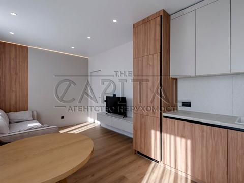 квартира за адресою Салютна вул., (Будинок 02301-02303)