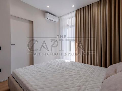 квартира за адресою Салютна вул., (Будинок 02301-02303)