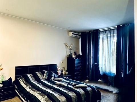 квартира за адресою Олександра Олеся вул., 21