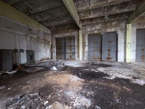 комерційна за адресою Фанерна вул., 1