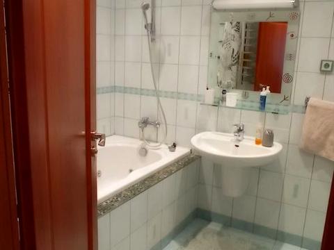 квартира за адресою Відпочинку вул., 12