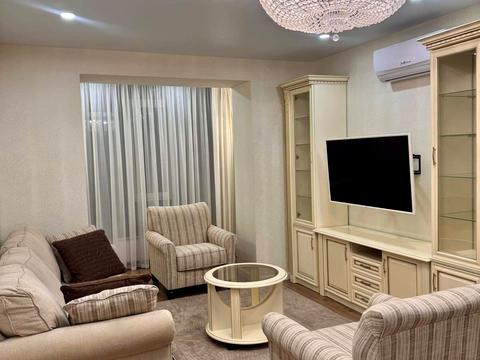 квартира за адресою Левка Лук'яненка вул. (Василя Жуковського), 16, 18, 20, 24