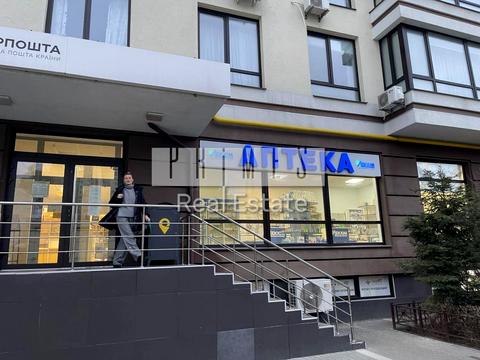 комерційна за адресою Практична вул., 1