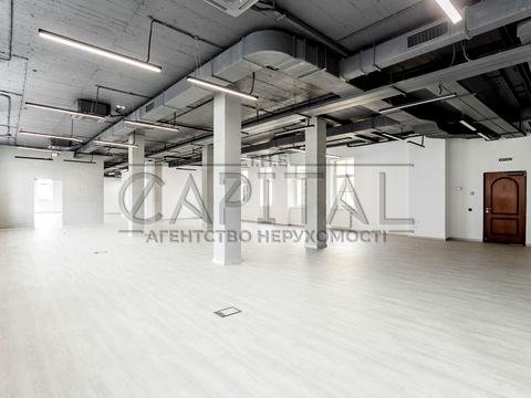 комерційна за адресою Іллінська вул., 8