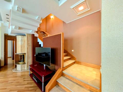 квартира по адресу Андреевский спуск, 1-А