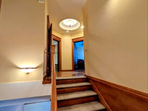 квартира по адресу Андреевский спуск, 1-А