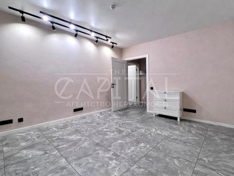 коммерческая по адресу Князей Острожских ул. (Московська), 41/8