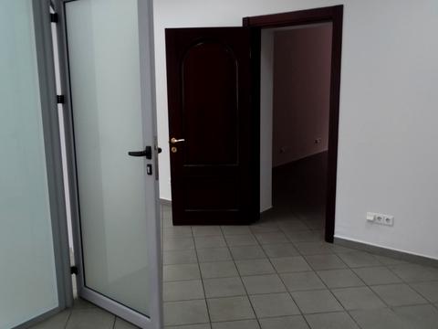 комерційна за адресою Турівська вул., 29