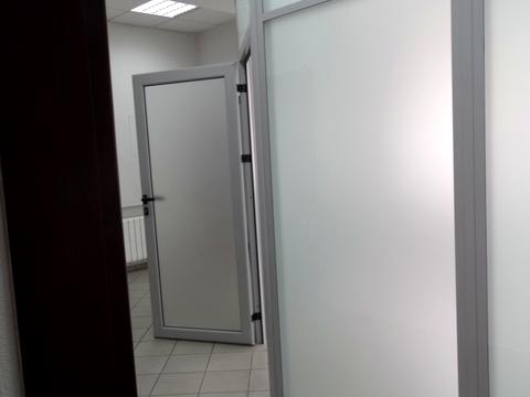 комерційна за адресою Турівська вул., 29