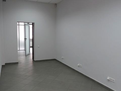 комерційна за адресою Турівська вул., 29