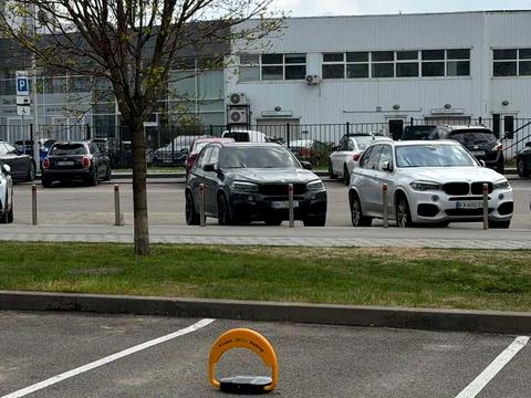 паркоместо по адресу Днепровская набережная ул., 14