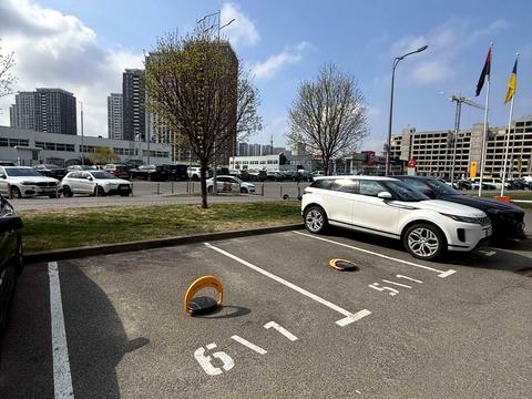 паркоместо по адресу Днепровская набережная ул., 14