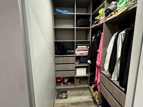 квартира по адресу Ревуцкого ул., 54