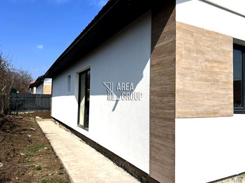 будинок за адресою Хуторянська, 1-Б