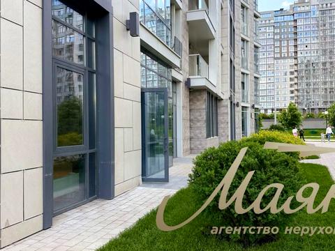 комерційна за адресою Андрія Верхогляда вул. (Михайла Драгомирова), 17-Б