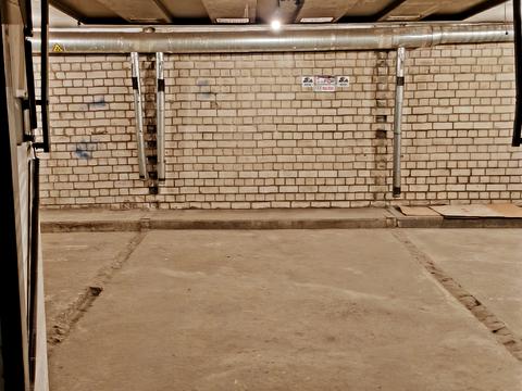 паркомісце за адресою Олександра Кошиця вул., 1/38