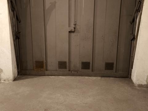 паркомісце за адресою Олександра Кошиця вул., 1/38