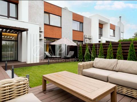 будинок за адресою Анатолія Солов'яненка вул.