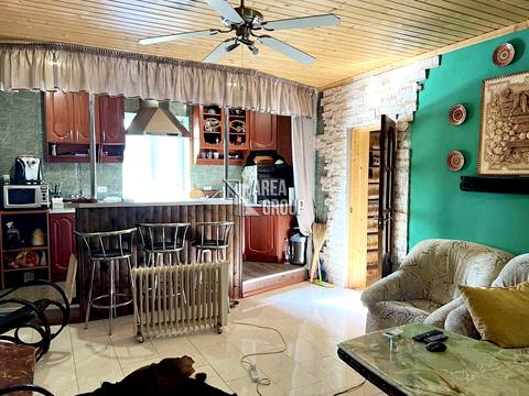 будинок за адресою Вишнева, 45