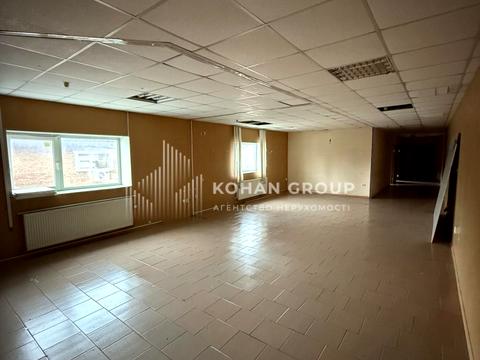 комерційна за адресою Романа Шухевича вул. (Курчатова), 1/1