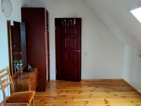 будинок за адресою Молодіжна вул.