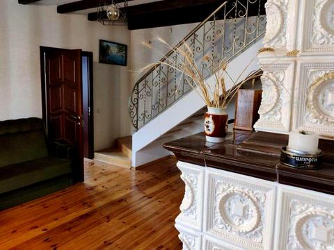 будинок за адресою Молодіжна вул.