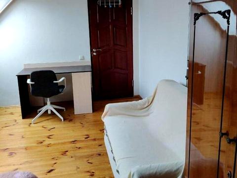 будинок за адресою Молодіжна вул.