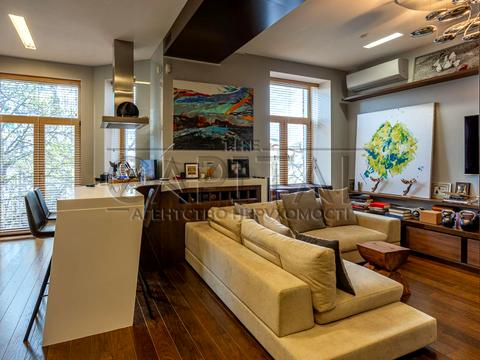 квартира по адресу Крутой спуск, 6/2