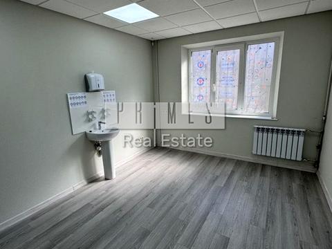 коммерческая по адресу Драгоманова ул., 13/10