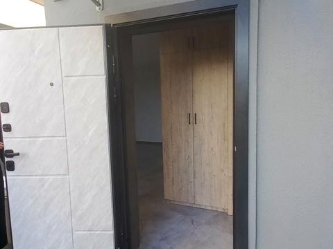 комерційна за адресою Катерини Грушевської вул. (Генерала Доватора), 2а