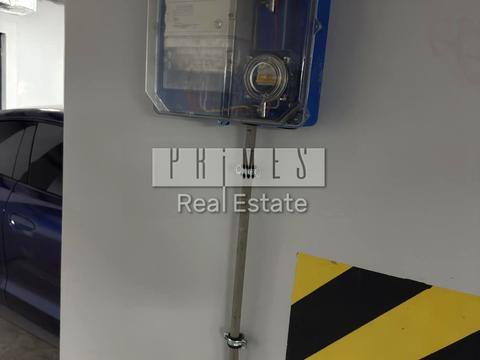 паркомісце за адресою Дніпровська набережна, 15-Ж