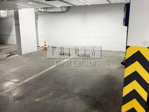 паркомісце за адресою Дніпровська набережна, 15-Ж