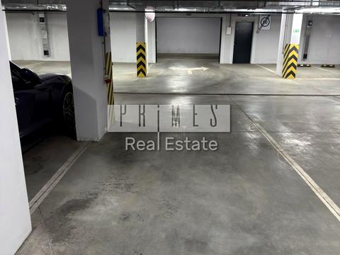 паркомісце за адресою Дніпровська набережна, 15-Ж