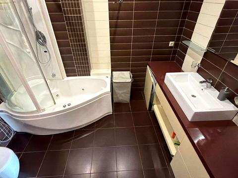 квартира по адресу Жилянская ул., 59