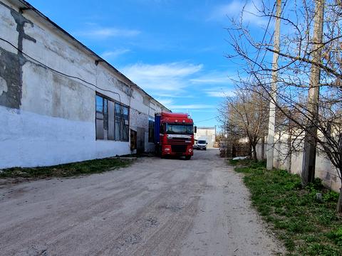 комерційна за адресою Незалежності просп. (Леваневського), 128