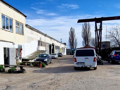 комерційна за адресою Незалежності просп. (Леваневського), 128