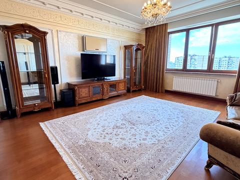 квартира за адресою Володимира Івасюка просп. (Героїв Сталінграду), 4