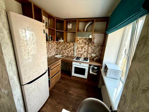 квартира за адресою житловий масив Тополя-1 вул., 4